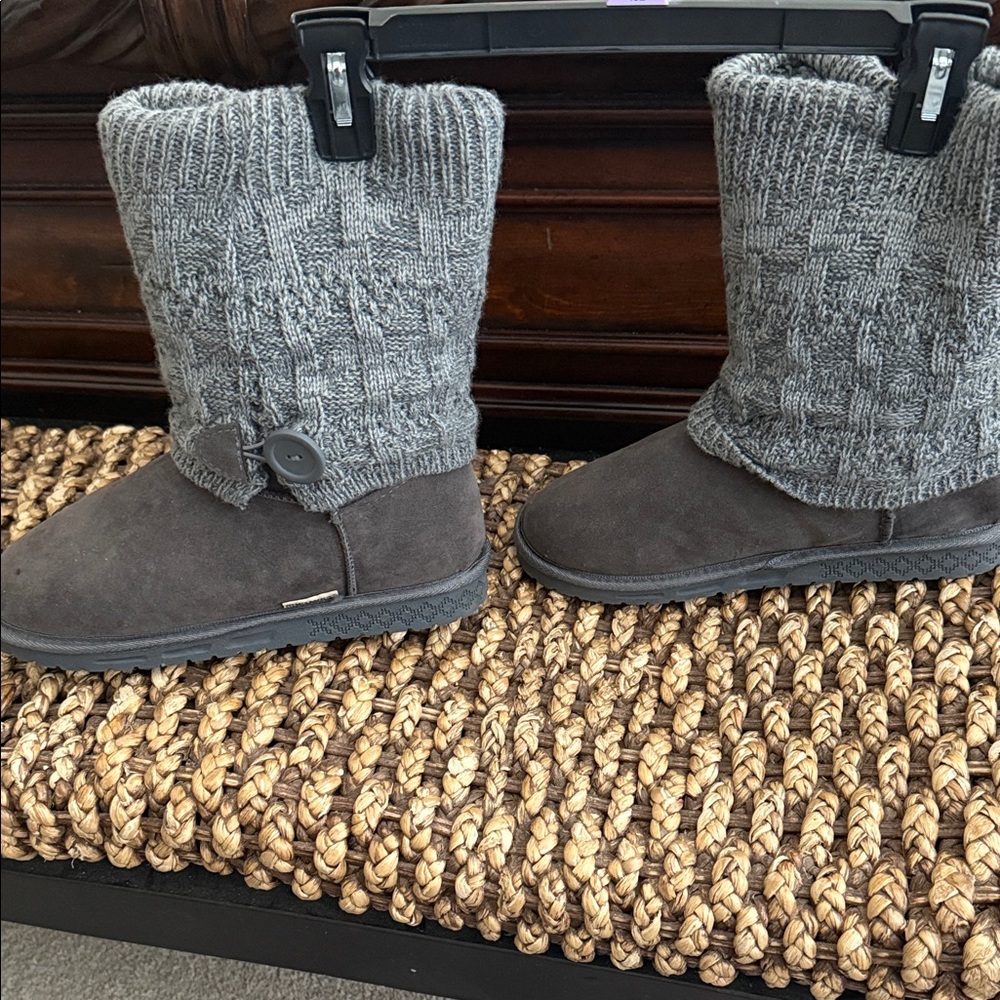 Muk Luks Gray Knit Boots